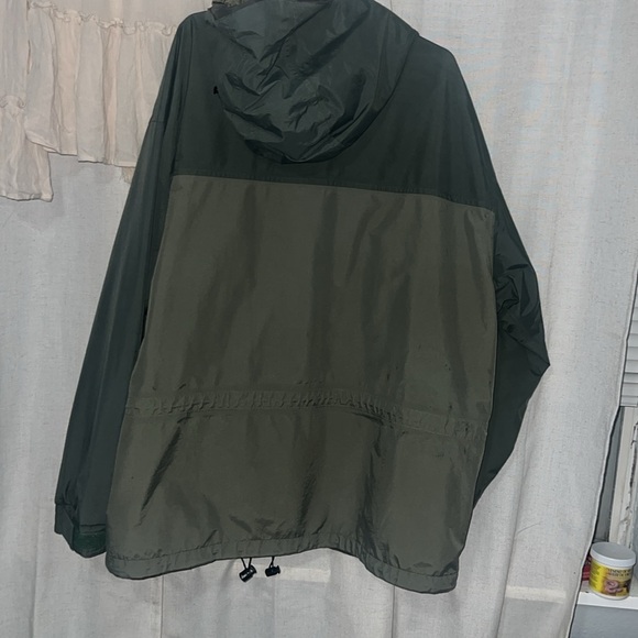 Cabela's Green Raincoat with Utility Design - Picture 9 of 9
